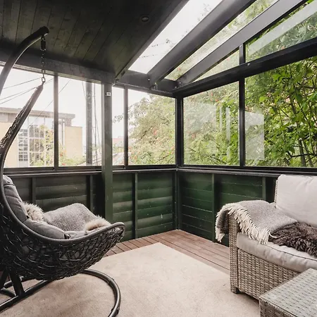 Arctic Townhouse - Cozy Winter Garden & Fireplace Tromsø