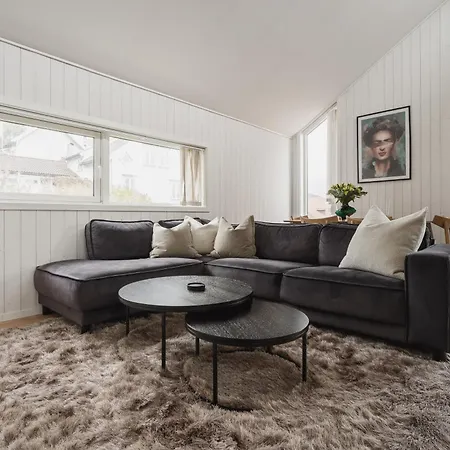 Ferienhaus Arctic Townhouse - Cozy Winter Garden & Fireplace